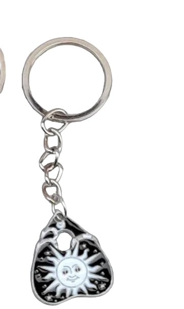 Planchette Keychain – Witchy Gothic Charm, Tarot Inspired Designs, Ouija Style Key Ring, Mystical Gift for Book Lovers