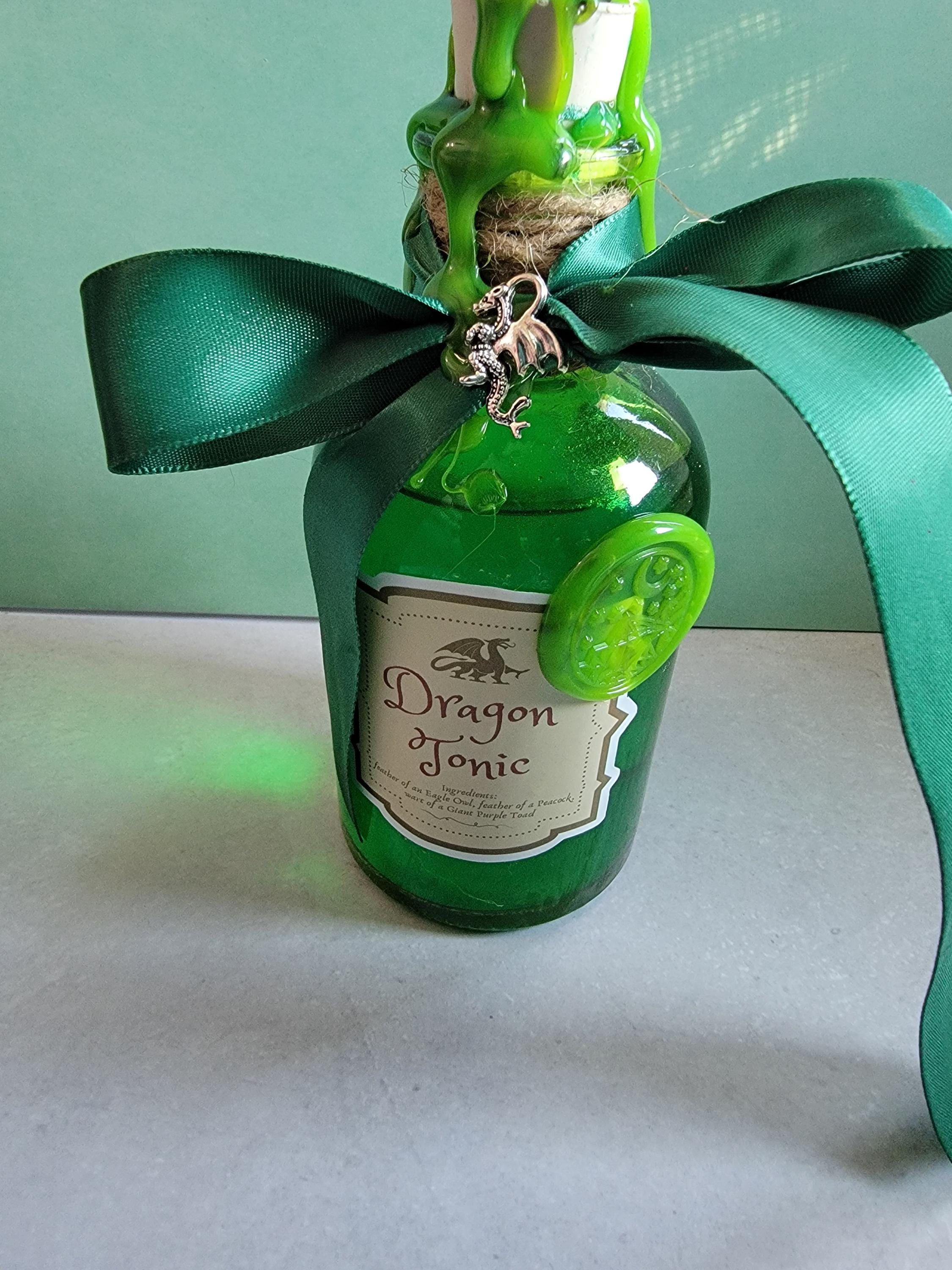 Handcrafted Green Potion Bottle – Witch Decor – Fantasy DND & LARP Display Prop – Gothic Shelf Accessory