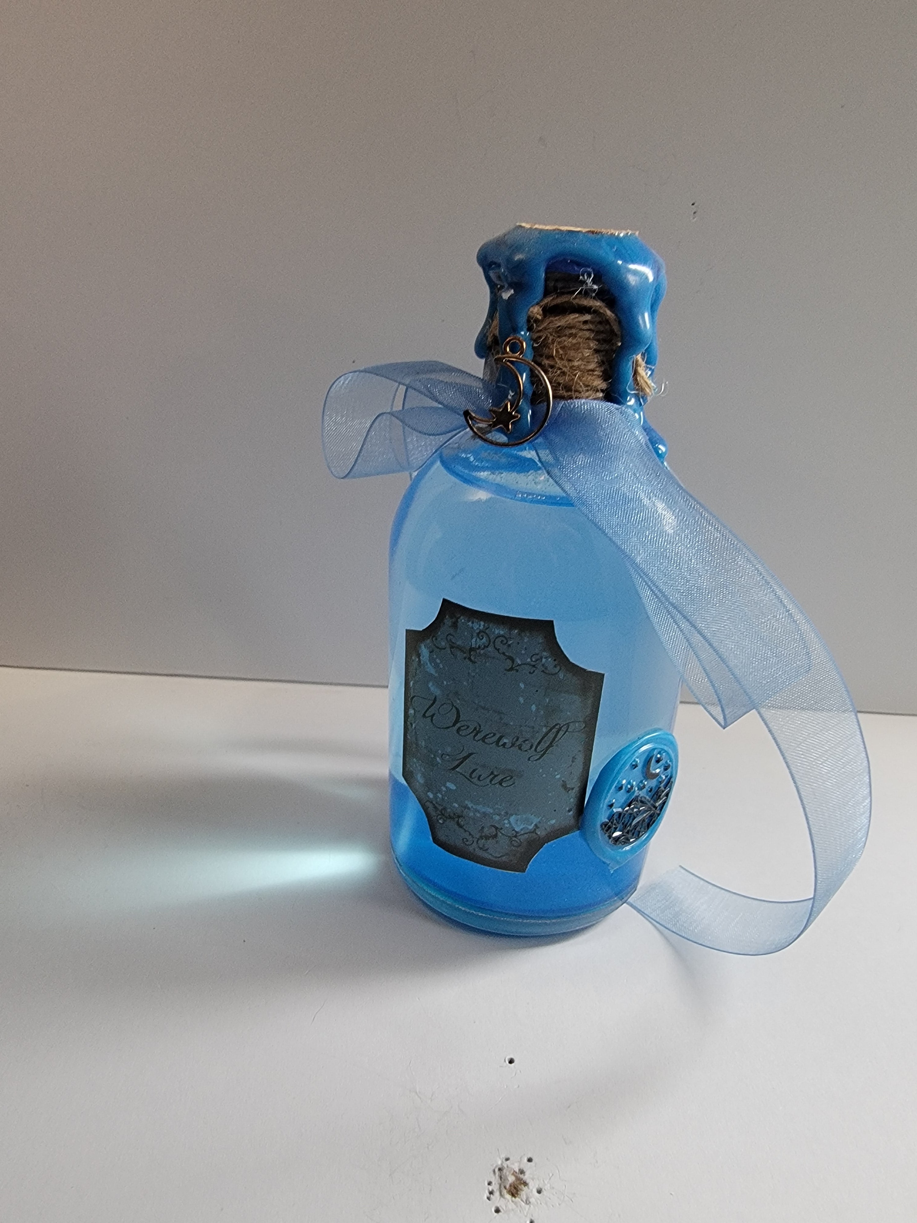 Swirling Blue Potion Bottle – Gothic Witch Decor – DND Display Prop – Fantasy LARP Accessory