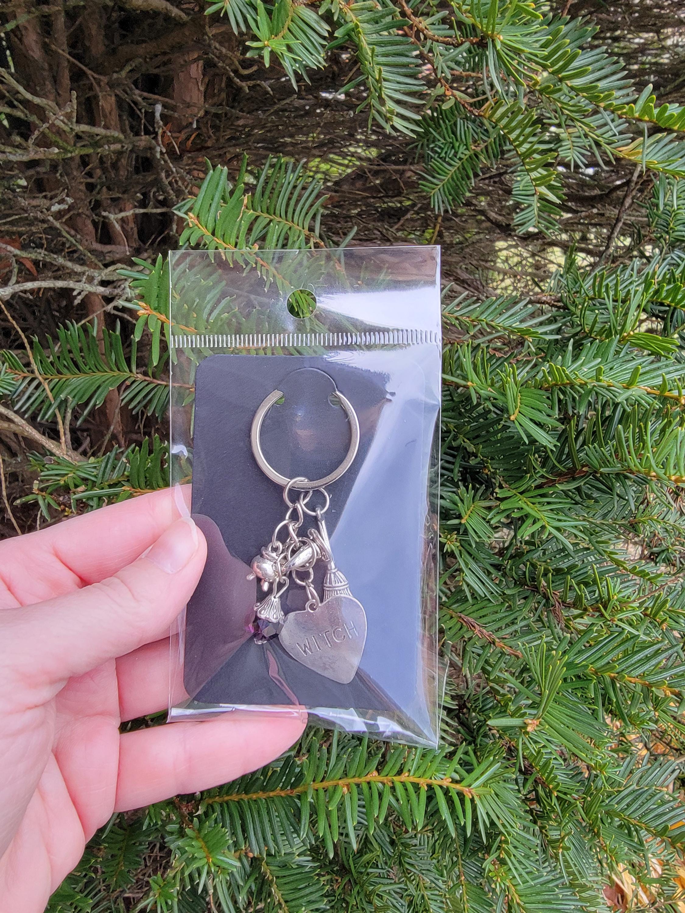 Witch Keychain with Purple Gem – Silver Charm Key Ring, Witch Hat Broom Cauldron, Gothic Witchy Gift, Halloween Accessory